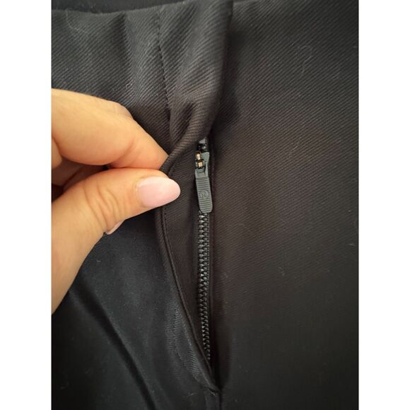 NWT Lululemon Utilitech Trouser Black Relaxed Fit Wide Leg Size 4 - Picture 4 of 10